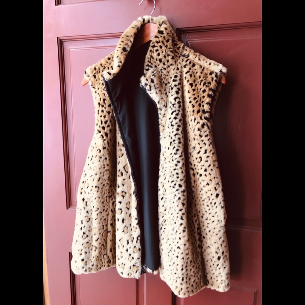 Women’s Faux Fur Reversible Vest